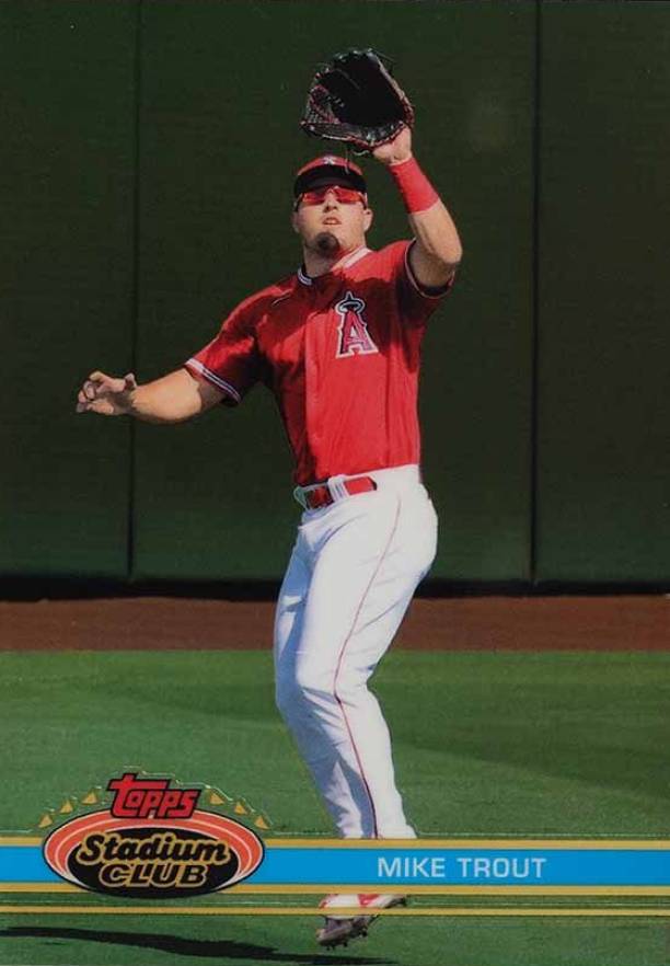 2021 Topps Stadium Club Chrome Mike Trout #200 Baseball Card