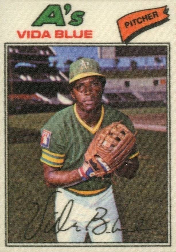 1977 Topps Cloth Stickers Vida Blue #4 Baseball Card