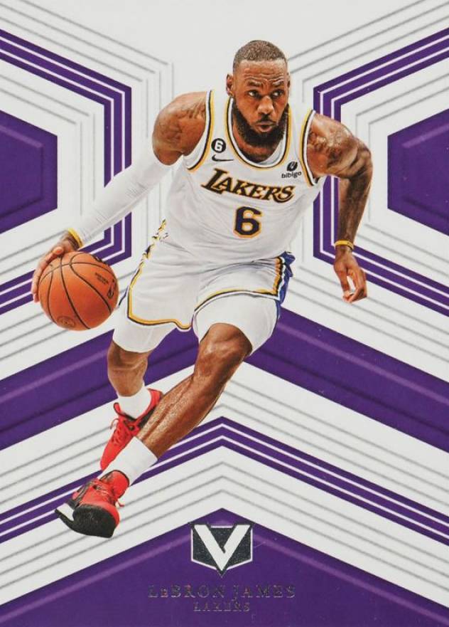 2022 Panini Chronicles LeBron James #185 Basketball Card