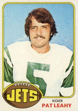 1976 Topps Pat Leahy #34 Football Card