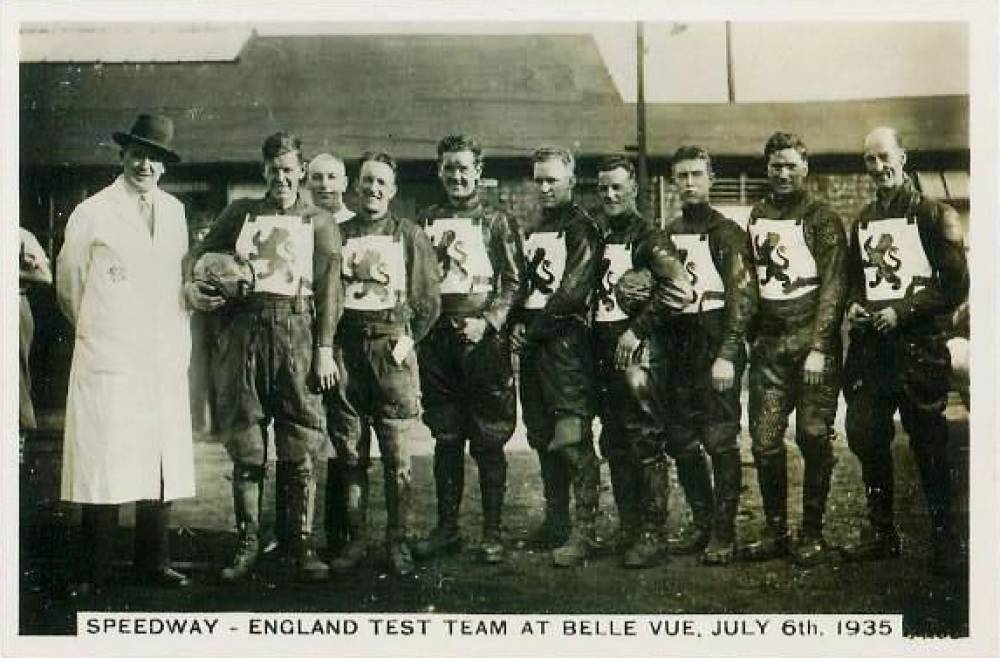 1935 J.A. Pattreiouex Sporting Events & Stars England Test Team #16 Other Sports Card